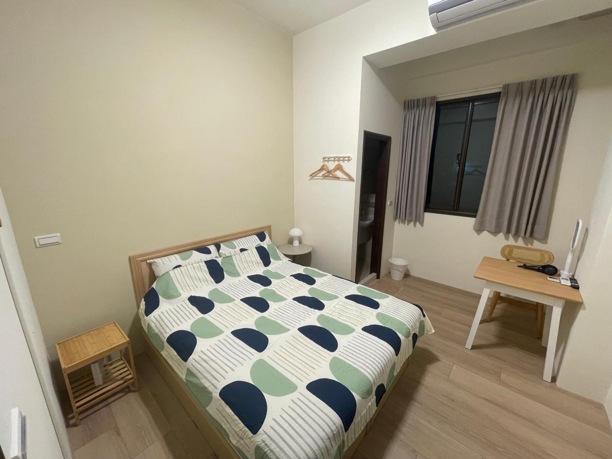 Hello Guesthouse Луган Экстерьер фото